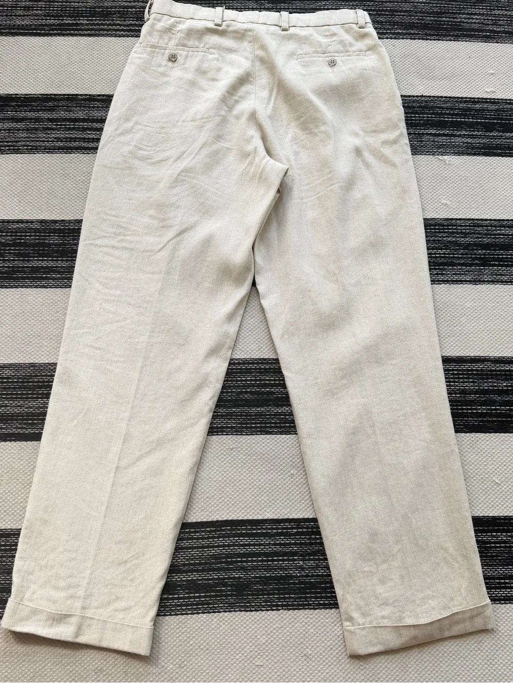 Dockers Men's Linen Blend Pleated Chinos in Light Cream Dress Pants Size W34/L32